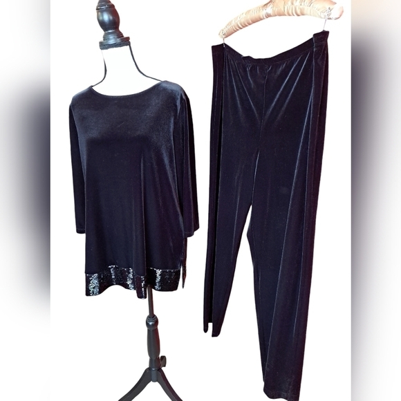 Chico's Other - Chico's black velvet holiday outfit tunic 2 pants 3 sequin hem trim stretch